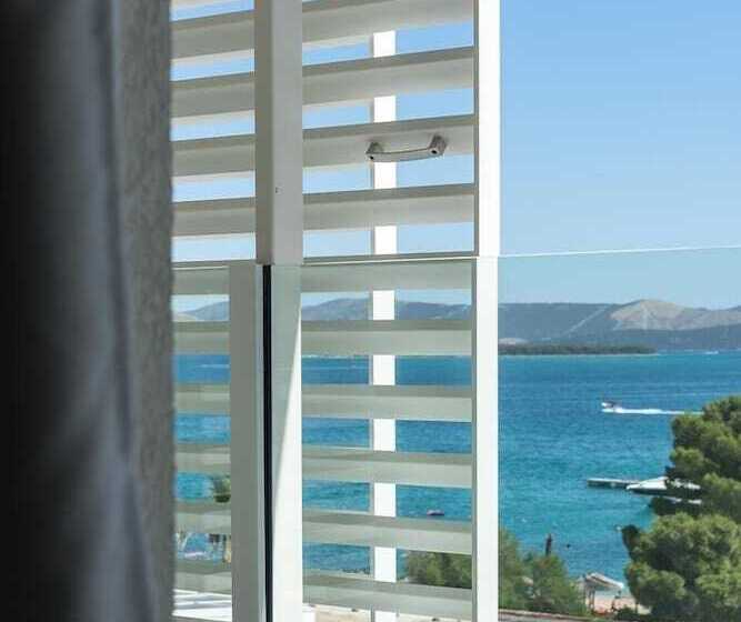 غرفة قياسية مطلّة علي البحر, Amadria Park Ivan