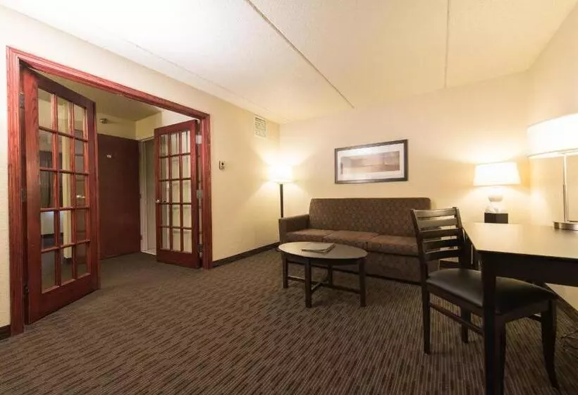 Deluxe Suite King Bed, Americinn By Wyndham Mounds View Minneapolis