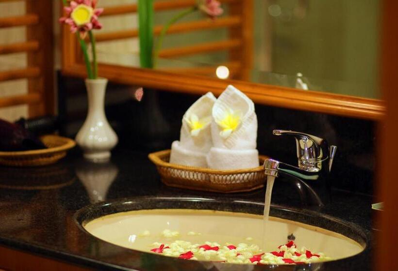 带泳池观景的豪华房, Angkor Century Resort & Spa