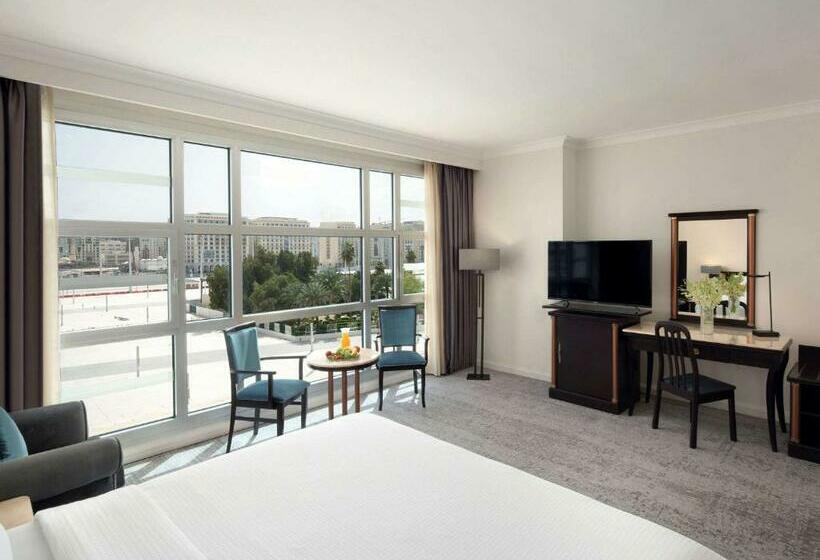 带大床的高级房间, Anwar Al Madinah Movenpick