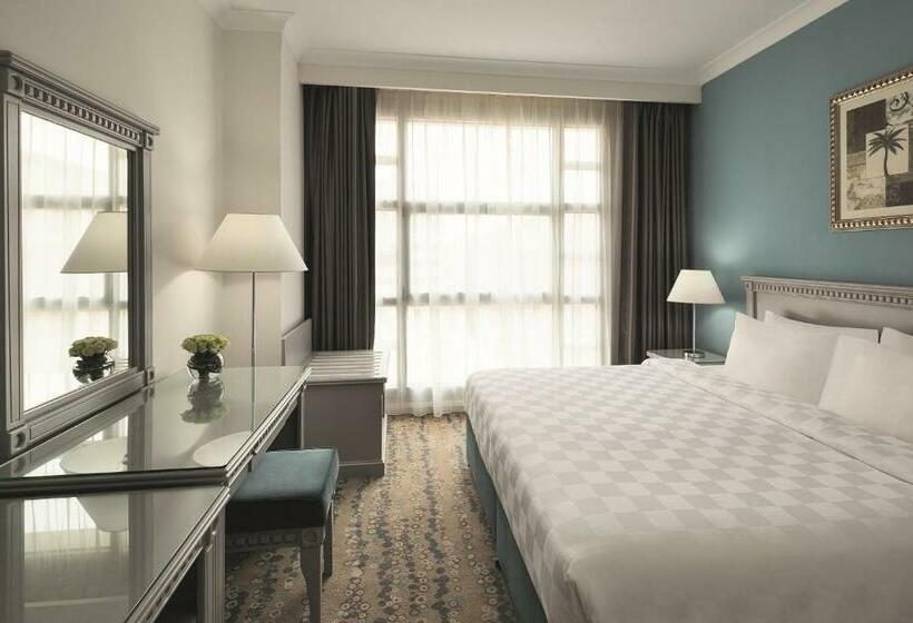 Номер Классика Кровать Кинг, Anwar Al Madinah Movenpick