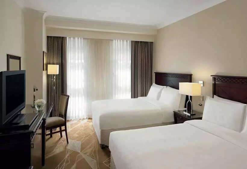 3 Bedroom Suite, Anwar Al Madinah Movenpick