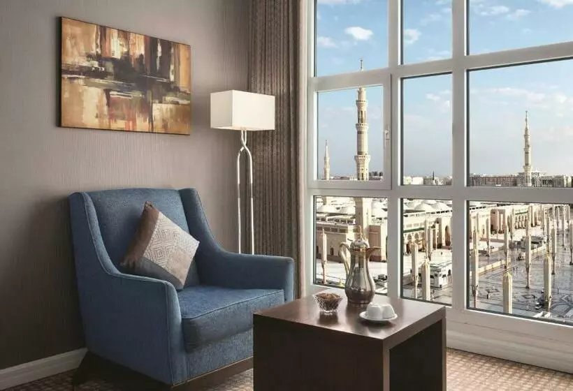 Presidenttisviitti 3 Makuuhuonetta, Anwar Al Madinah Movenpick