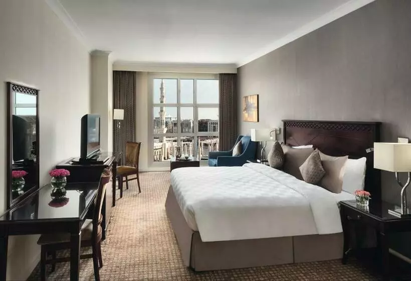 Presidenttisviitti 3 Makuuhuonetta, Anwar Al Madinah Movenpick