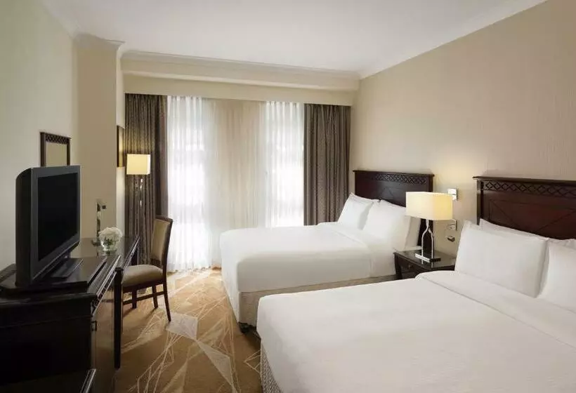 Presidenttisviitti 3 Makuuhuonetta, Anwar Al Madinah Movenpick