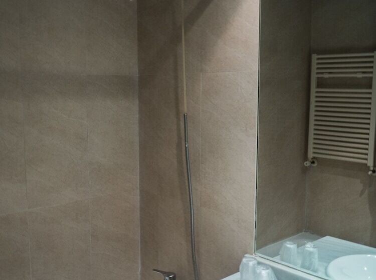 스탠다드 싱글 룸, Bezana Lago