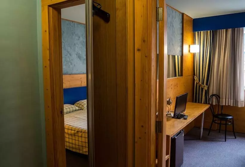 Standard Yhden Hengen Huone, Bezana Lago