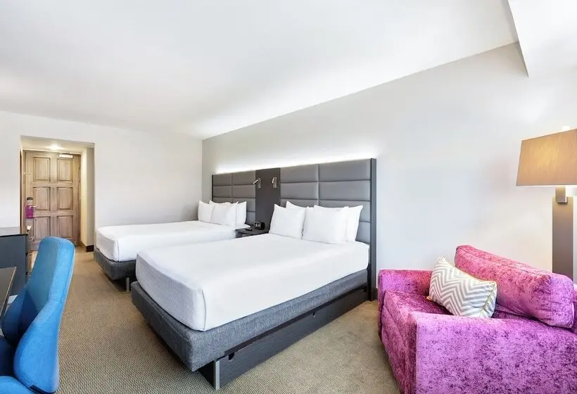 ２ダブルベッドのスタンダードルーム, Crowne Plaza San Jose La Sabana, An Ihg
