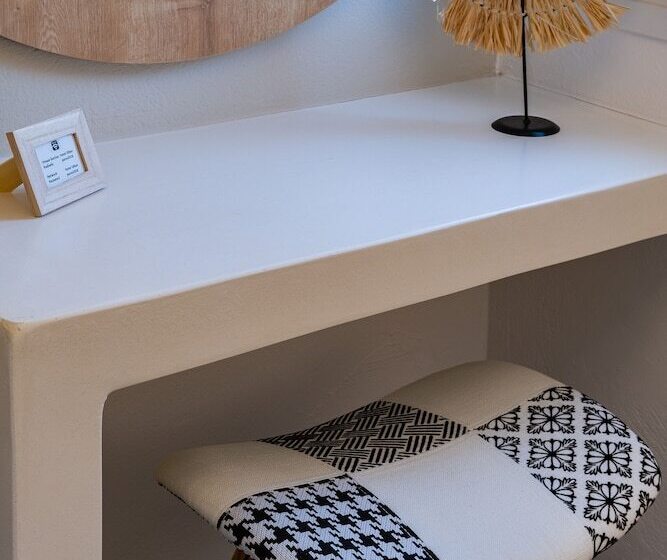 غرفة عائلية, Dilion