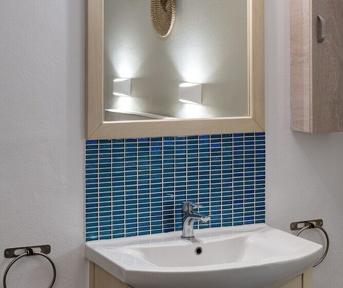 غرفة سوبيريور, Dilion