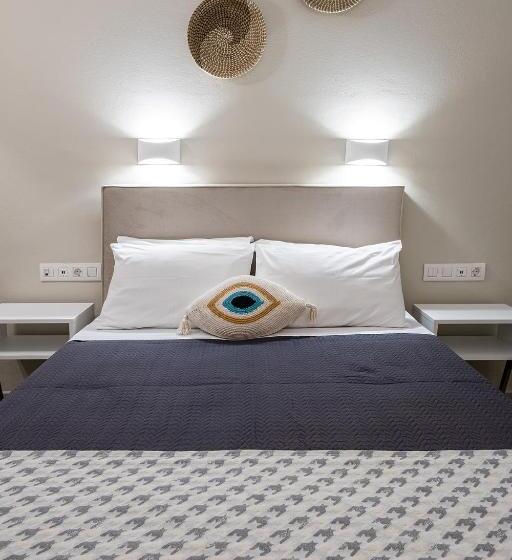 غرفة سوبيريور, Dilion