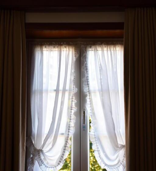 اتاق استاندارد, Dona Sofia