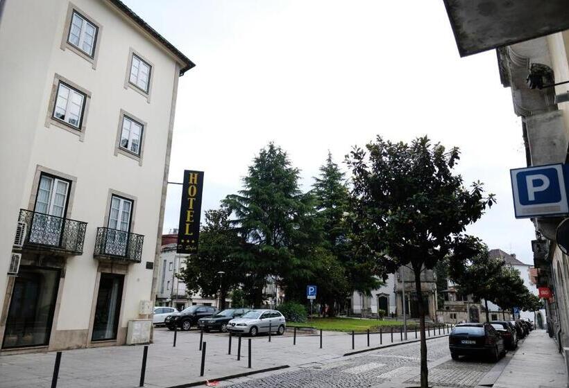 اتاق استاندارد سه نفره, Dona Sofia