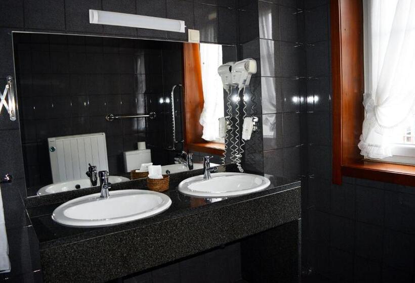 اتاق استاندارد سه نفره, Dona Sofia