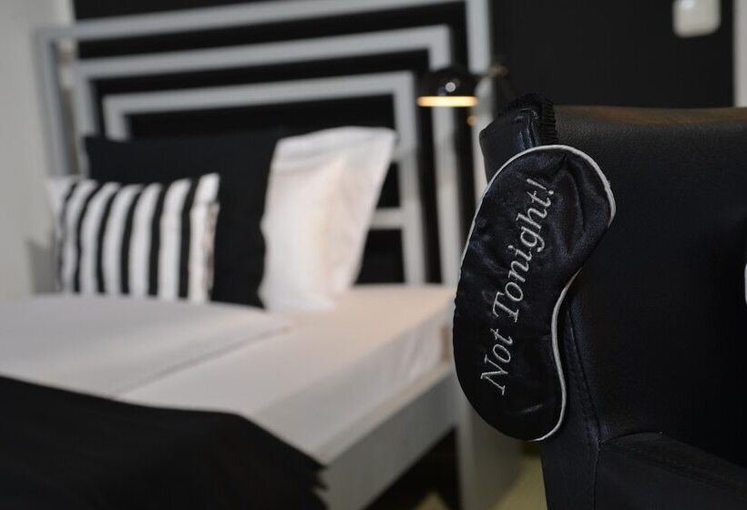 标准单人间, Medo Köln