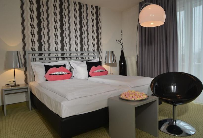 标准间, Medo Köln