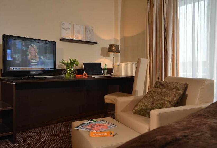 标准间, Medo Köln