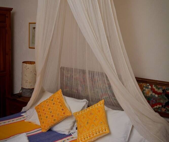 Номер Стандарт, Gilda