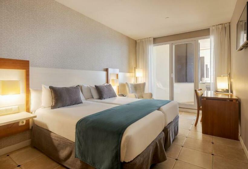 غرفة قياسية إطلالة جانبية علي البحر, Ilunion Fuengirola