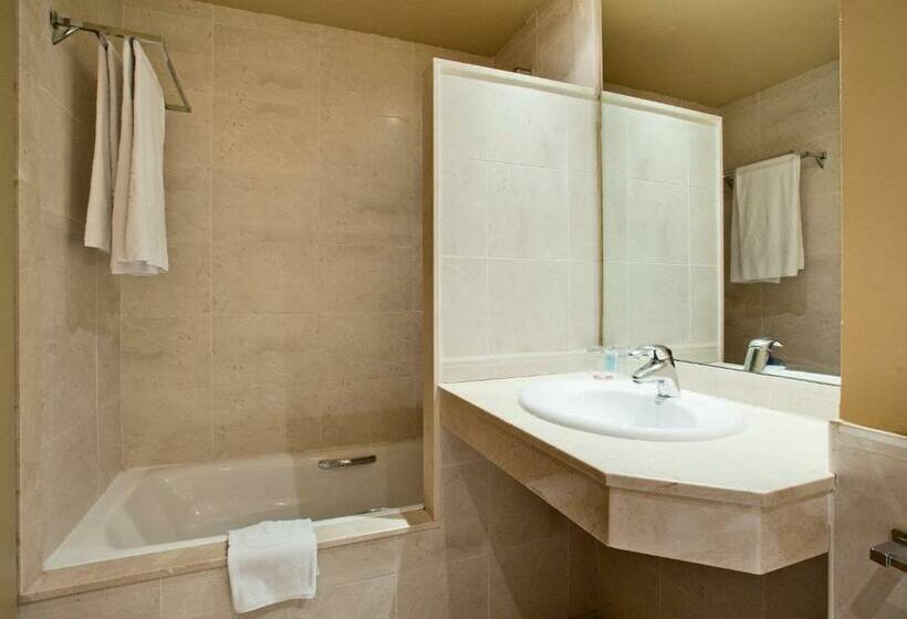 غرفة قياسية إطلالة جانبية علي البحر, Ilunion Fuengirola