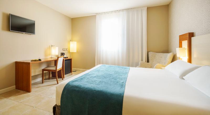 Номер Стандарт, Ilunion Fuengirola