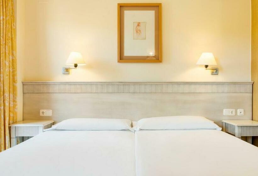 Апартаменты 2 Спальни, Ilunion Sancti Petri