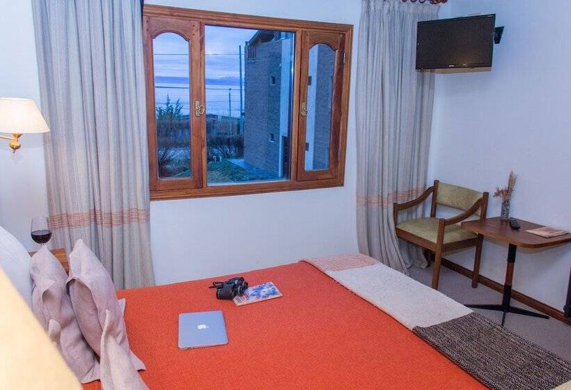 غرفة قياسية, Koi Aiken