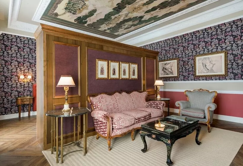 سوییت جونیور, Palacio Del Retiro, Autograph Collection