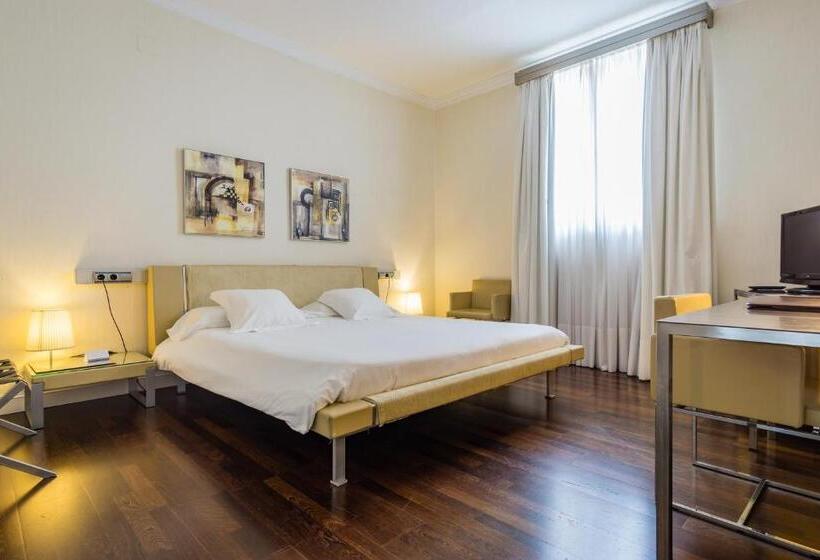 标准间, Palacio Garvey