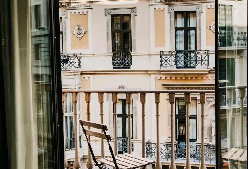 اتاق استاندارد, Pulitzer Barcelona
