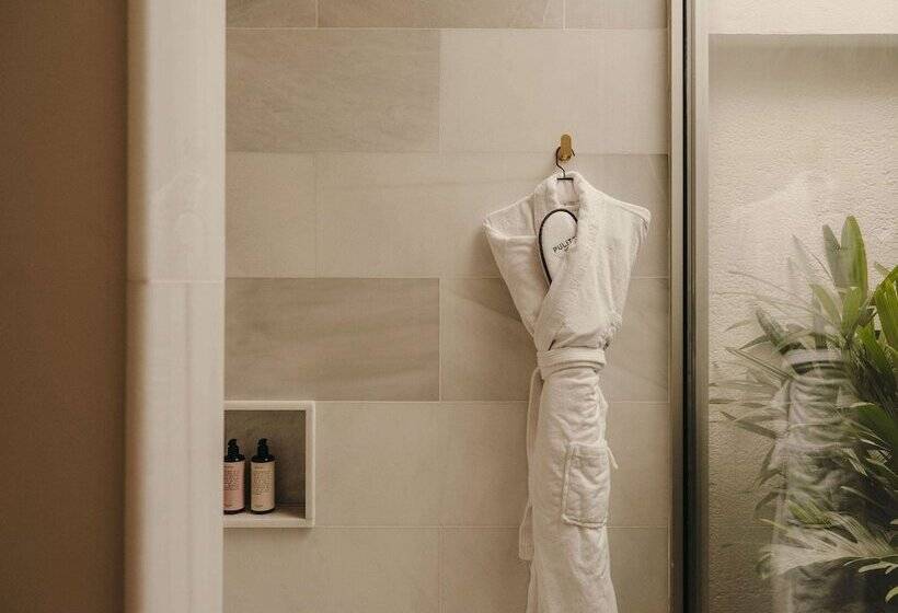 استودیوی استاندارد با چشمانداز شهر, Pulitzer Barcelona