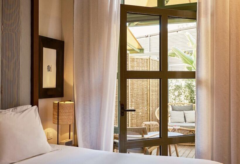 اتاق داخلی دلوکس, Pulitzer Barcelona