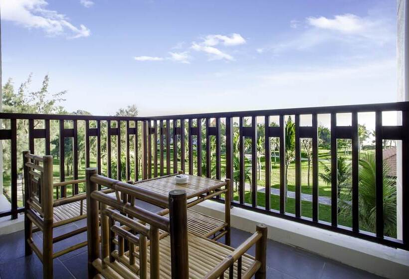 اتاق پریمیوم با چشمانداز باغ, Sandy Beach Non Nuoc Resort