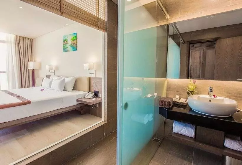 庭の見えるプレミアムルーム, Sandy Beach Non Nuoc Resort
