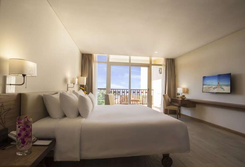 اتاق پریمیوم با چشم‌انداز باغ, Sandy Beach Non Nuoc Resort