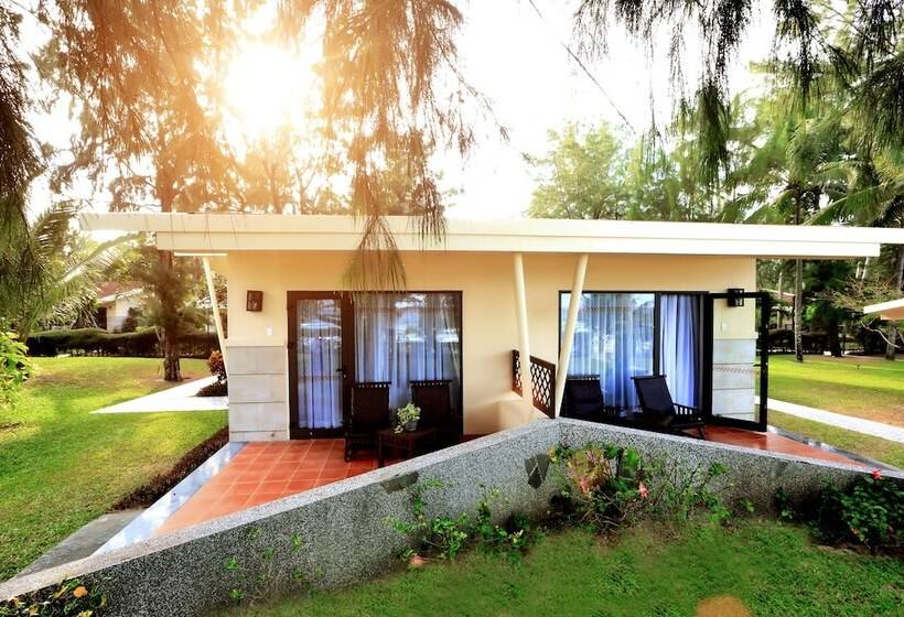 ویلای استاندارد با چشم‌انداز باغ, Sandy Beach Non Nuoc Resort