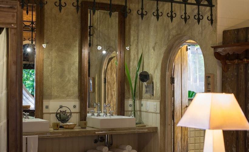 בקתה דלוקס, Toca Da Coruja