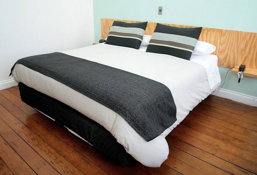 اتاق استاندارد, Ultramar