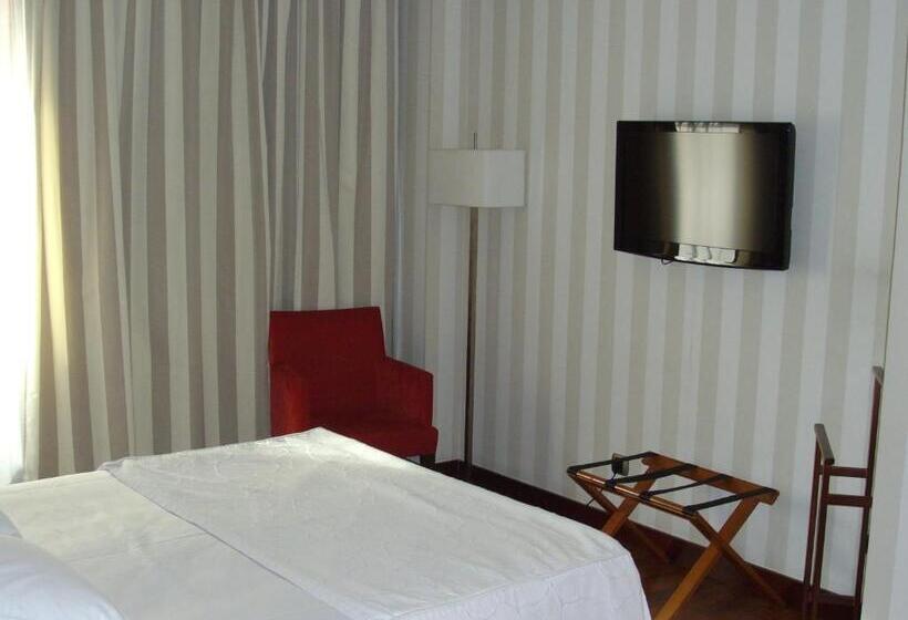 اتاق استاندارد, Zenit Bilbao