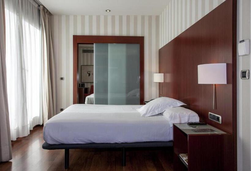 اتاق خانوادگی, Zenit Bilbao