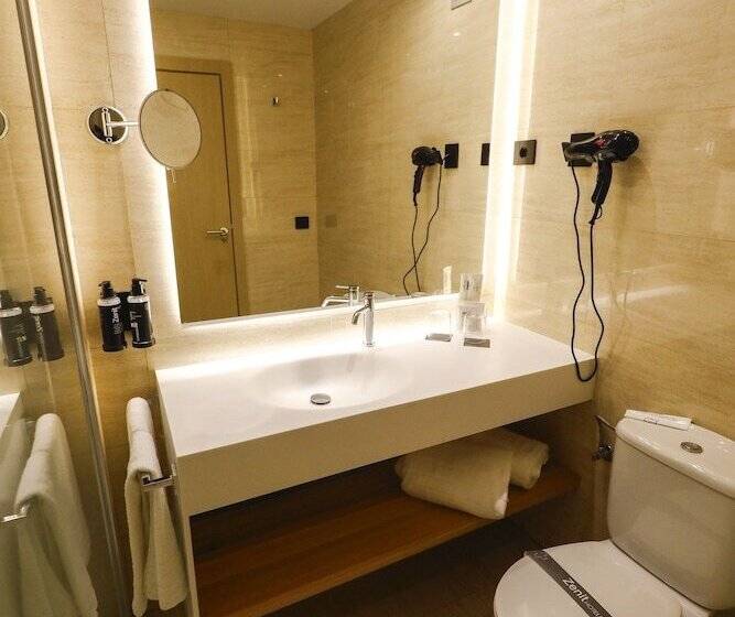 اتاق استاندارد, Zenit Bilbao