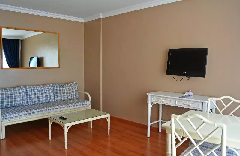 اتاق استاندارد با چشم‌انداز دریا, La Quinta Park Suites & Spa