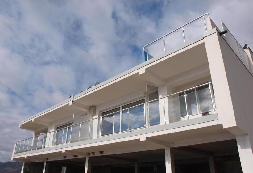 סוויטת סופריור, Lakeview Estate Apart