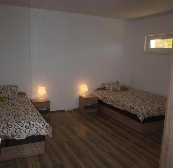 סוויטת 2 חדרי שינה, Lakeview Estate Apart