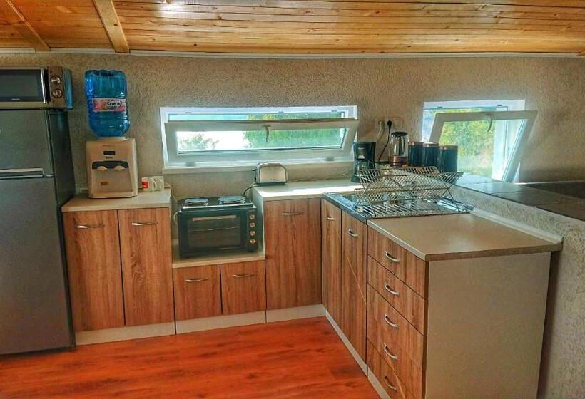 1 Bedroom Apartment Lake View, Lakeview Estate Apart