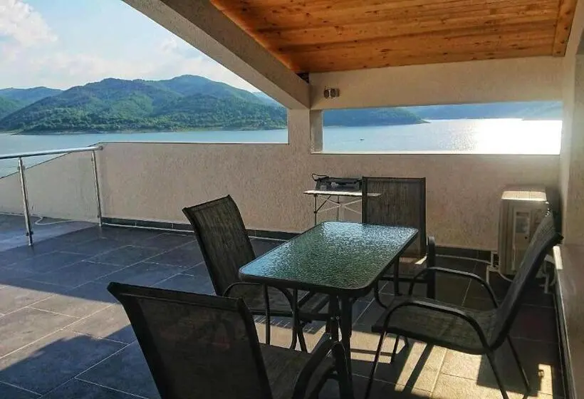 1 Bedroom Apartment Lake View, Lakeview Estate Apart