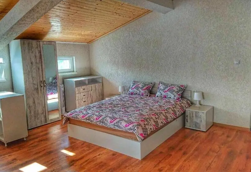 1 Bedroom Apartment Lake View, Lakeview Estate Apart