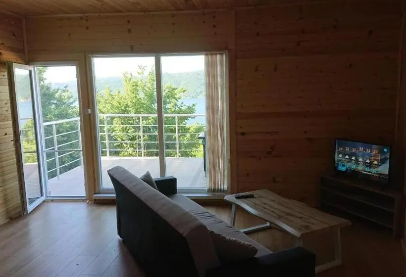 2ベッドルームハウス, Lakeview Estate Apart