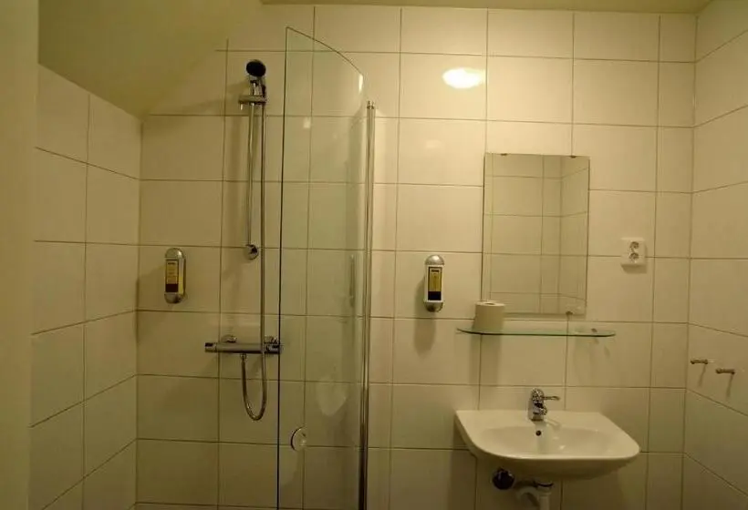 スタンダードシングルルーム, Hedenstugan B&b