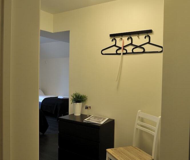 חדר סטנדרט לשלושה, Hedenstugan B&b